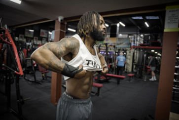 10 Must-Try Exercises for a Stronger Core - TWH