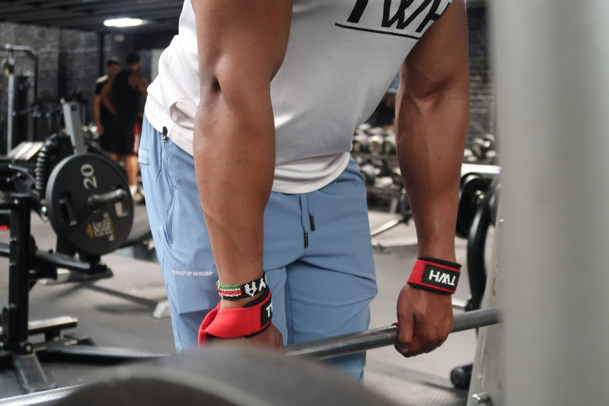 Mastering Your Lifts: A Complete Guide to Lifting Straps - TWH