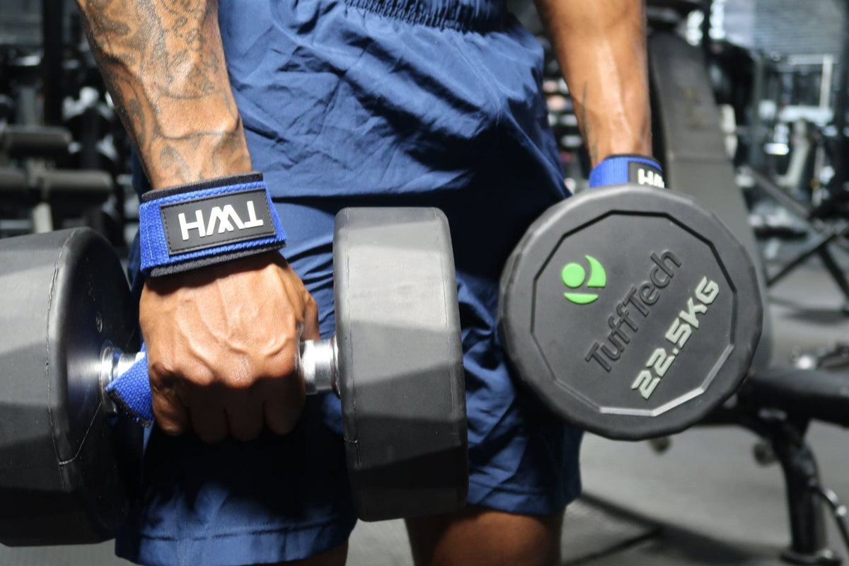Do Lifting Straps Help With Deadlifts? (And When to Use Them)