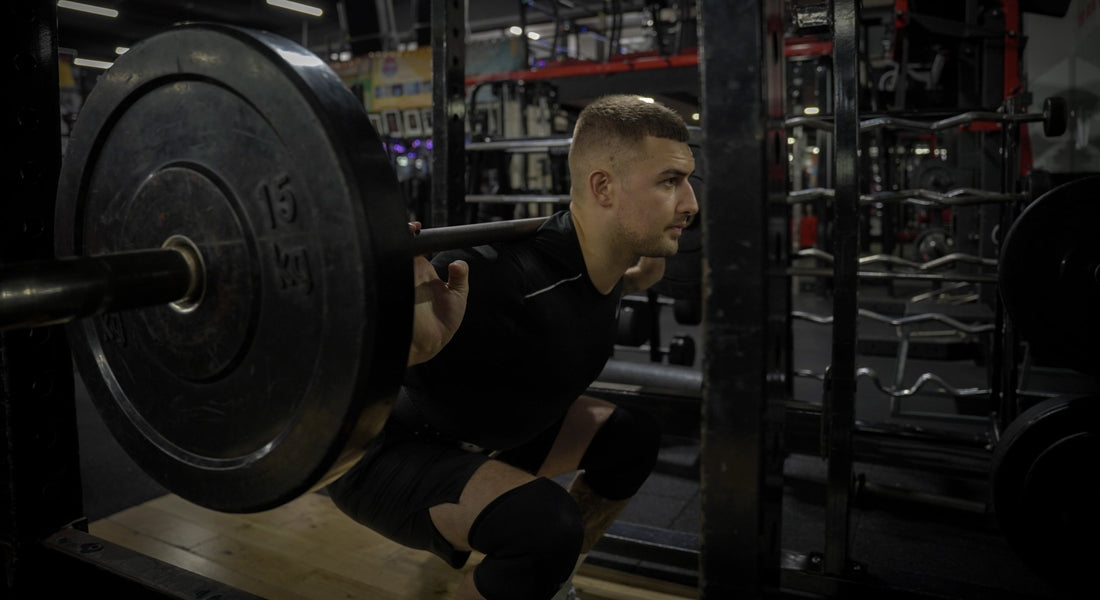 Unlocking the Benefits of Knee Sleeves: Why Every Weightlifter Needs Them - TWH