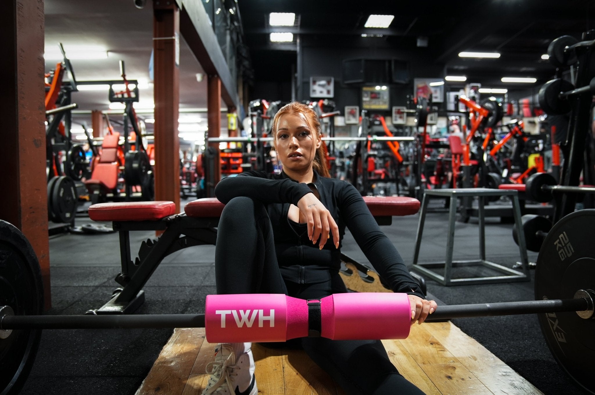 TWH pink barbell pad Ireland – foam squat pad for hip thrusts and squats